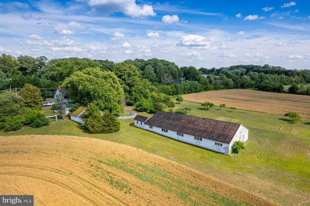 328 BRIDGETON PIKE, Mullica Hill, NJ 08062