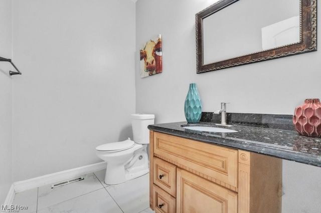 7310 Lamson Road, Oakwood Village, OH 44146