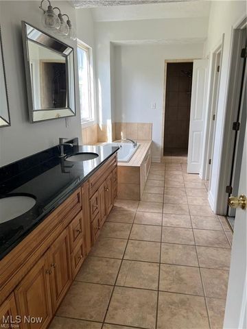 7310 Lamson Road, Oakwood Village, OH 44146