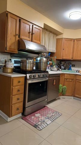 805 Leclaire Avenue, Wilmette, IL 60091