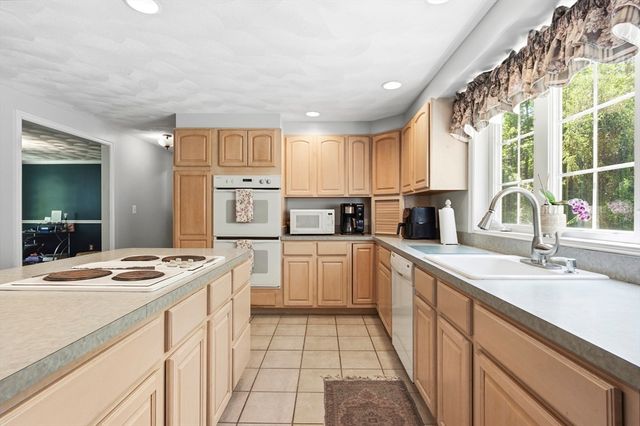 7 Fuller Lane, Boxford, MA 01921