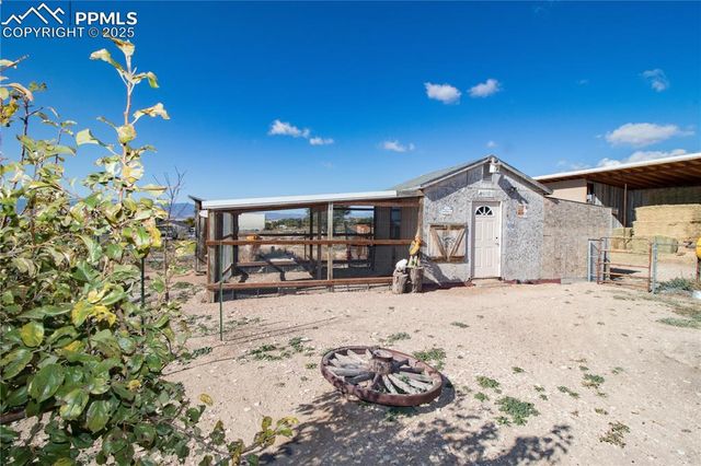 1037 12th Street, Penrose, CO 81240