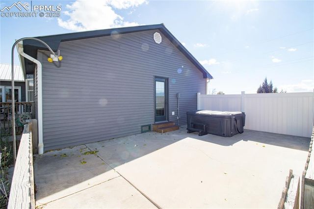 1037 12th Street, Penrose, CO 81240