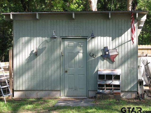 15210 County Rd 285 Old Omen Rd., Tyler, TX 75707