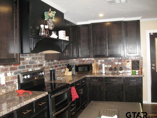 15210 County Rd 285 Old Omen Rd., Tyler, TX 75707