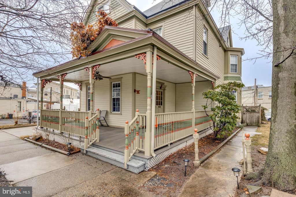 21 ELLIS ST, HADDONFIELD, NJ 08033 — exterior