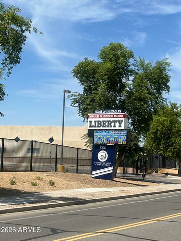 550 N WILSON Court, Chandler, AZ 85225