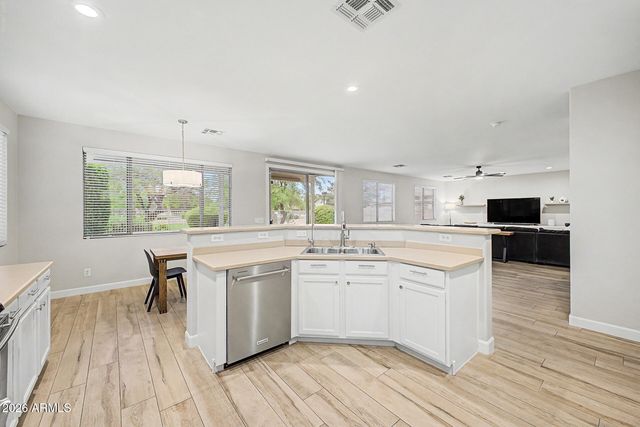 550 N WILSON Court, Chandler, AZ 85225