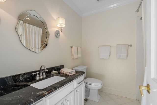 6 Twin Oaks Ct, Spartanburg, SC 29306