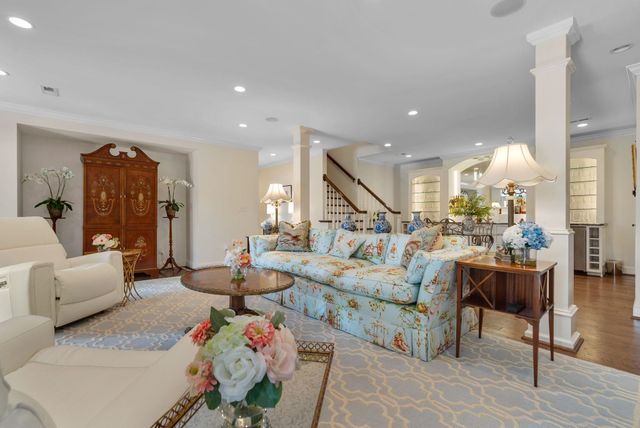 6 Twin Oaks Ct, Spartanburg, SC 29306