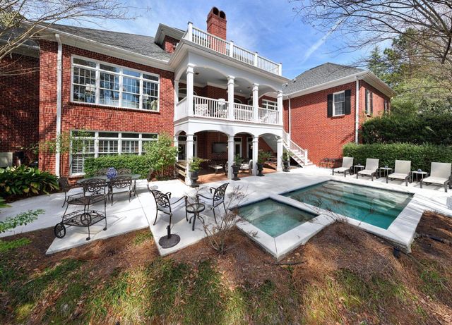 6 Twin Oaks Ct, Spartanburg, SC 29306