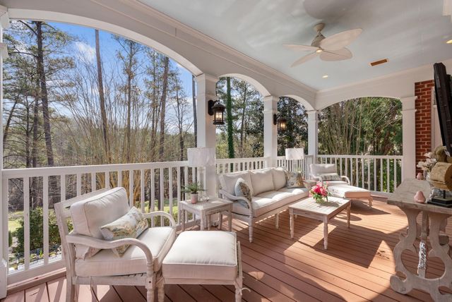 6 Twin Oaks Ct, Spartanburg, SC 29306