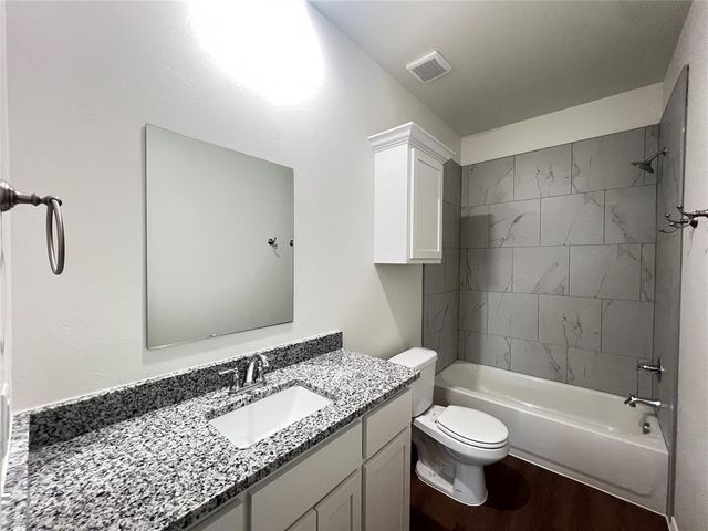 10622 SW 17th Terrace, Yukon, OK 73099