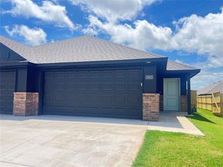 10622 SW 17th Terrace, Yukon, OK 73099