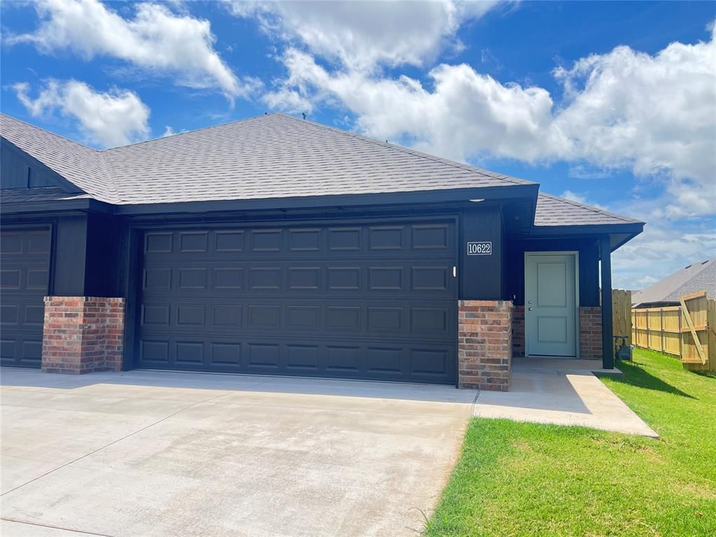 10622 SW 17th Terrace, Yukon, OK 73099