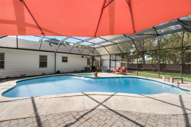 233 E High Street, Wills Point, TX 75169