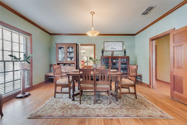 233 E High Street, Wills Point, TX 75169