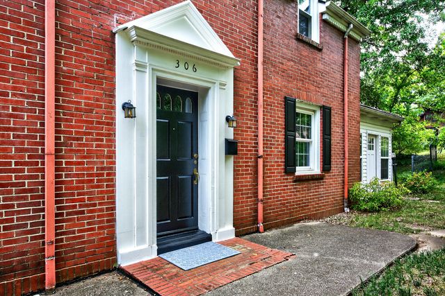 306 Prospect Street, Berea, KY 40403