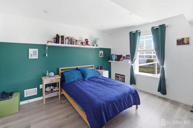 26 Madison Avenue, Avenel, NJ 07001