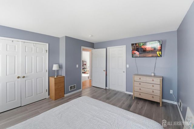 26 Madison Avenue, Avenel, NJ 07001