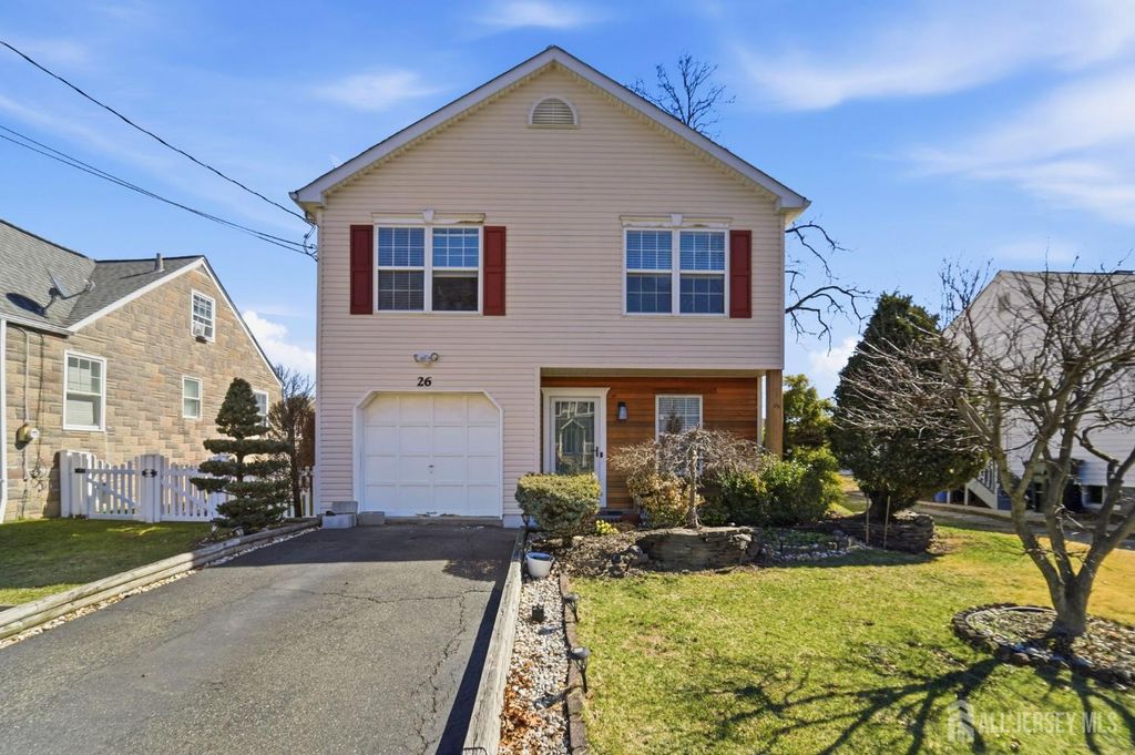 26 Madison Avenue, Avenel, NJ 07001