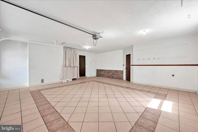 550 STRICKLERSTOWN RD, Newmanstown, PA 17073