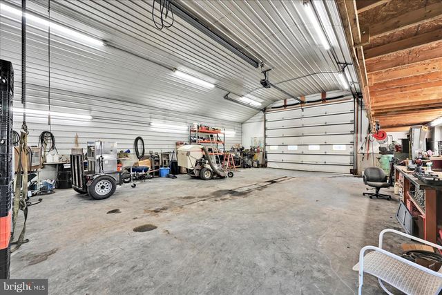 550 STRICKLERSTOWN RD, Newmanstown, PA 17073