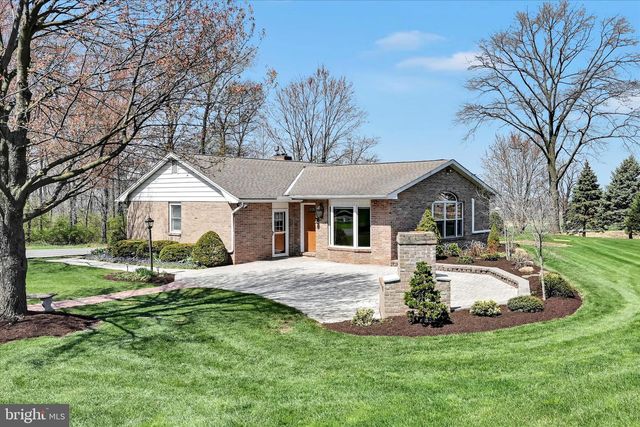 550 STRICKLERSTOWN RD, Newmanstown, PA 17073