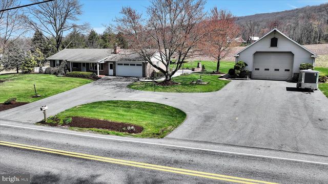 550 STRICKLERSTOWN RD, Newmanstown, PA 17073