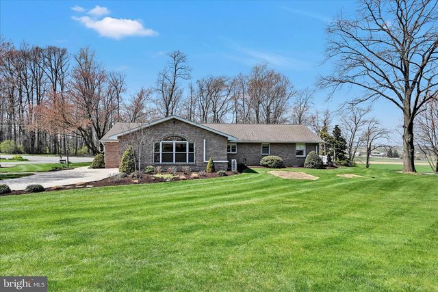 550 STRICKLERSTOWN RD, Newmanstown, PA 17073
