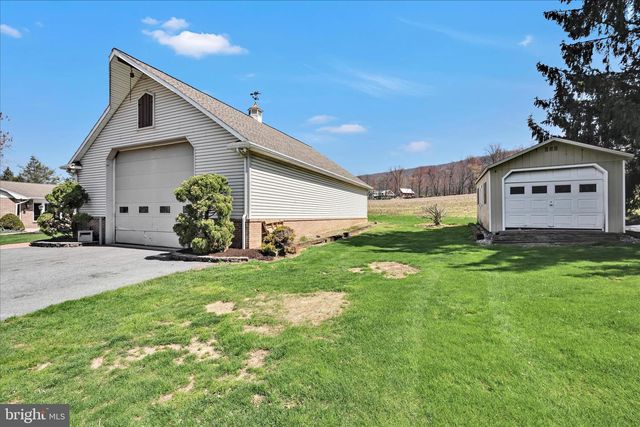 550 STRICKLERSTOWN RD, Newmanstown, PA 17073