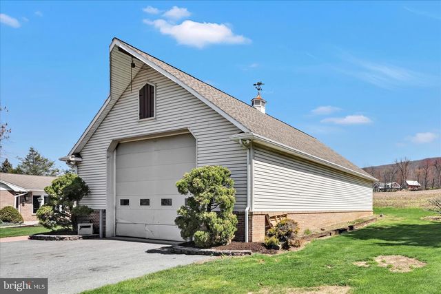 550 STRICKLERSTOWN RD, Newmanstown, PA 17073