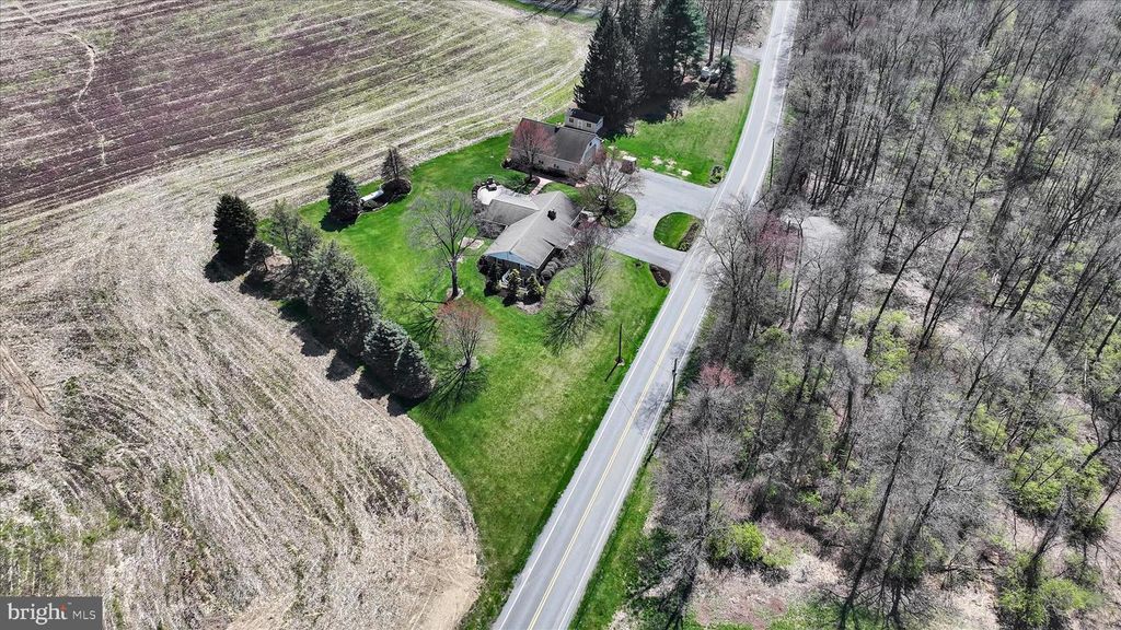 550 STRICKLERSTOWN RD, Newmanstown, PA 17073