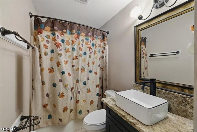 403 SW 28th PL, Cape Coral, FL 33991