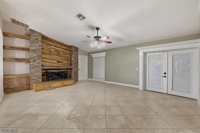 403 SW 28th PL, Cape Coral, FL 33991