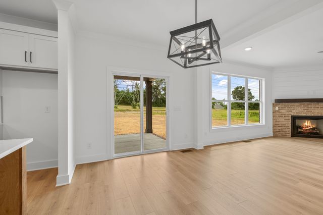 211 Blantons Park Dr, Gallatin, TN 37066