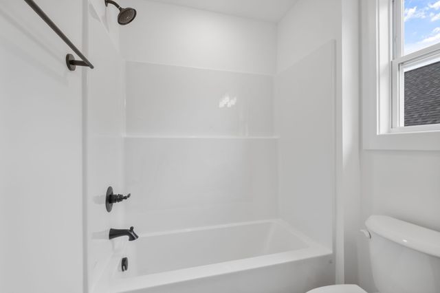 211 Blantons Park Dr, Gallatin, TN 37066