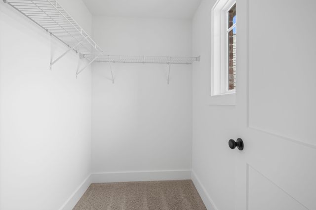 211 Blantons Park Dr, Gallatin, TN 37066