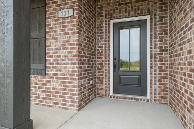 211 Blantons Park Dr, Gallatin, TN 37066