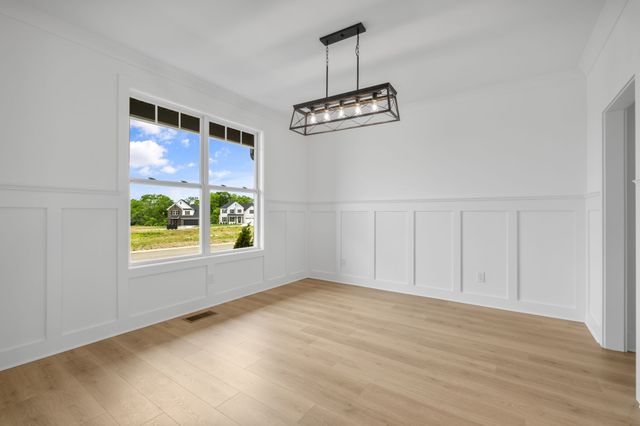 211 Blantons Park Dr, Gallatin, TN 37066