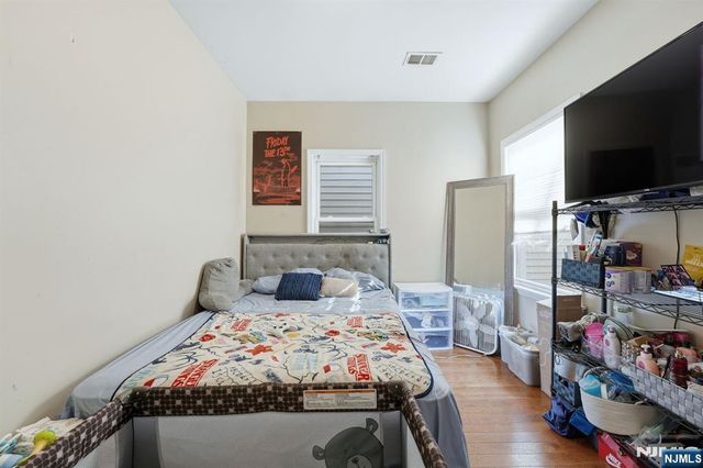 314 W 7th Avenue, Newark, NJ 07107