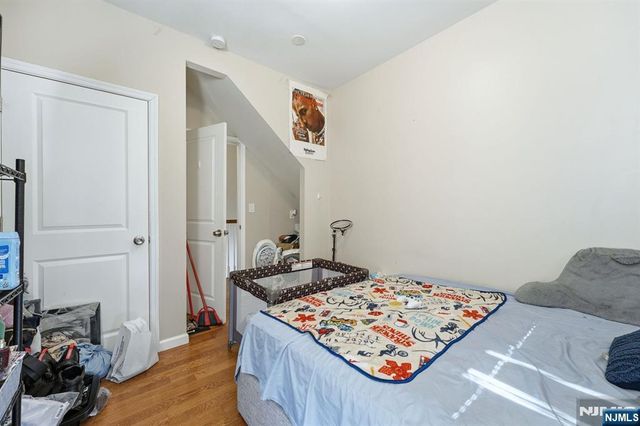 314 W 7th Avenue, Newark, NJ 07107