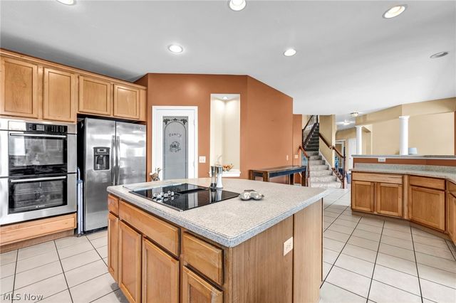 3382 Burgundy Circle, Avon, OH 44011