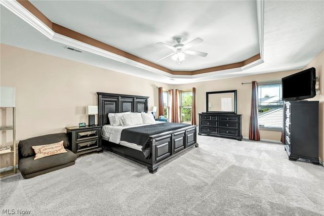 3382 Burgundy Circle, Avon, OH 44011