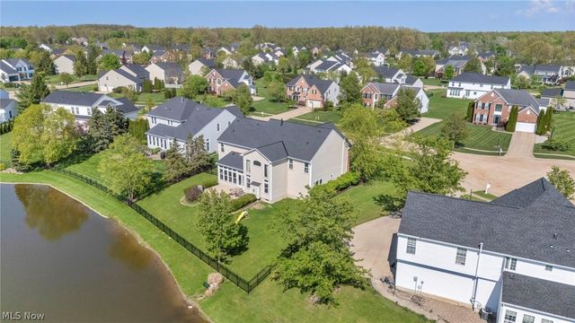 3382 Burgundy Circle, Avon, OH 44011