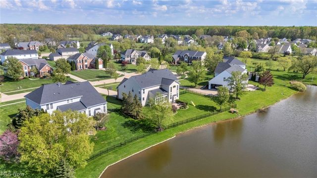 3382 Burgundy Circle, Avon, OH 44011
