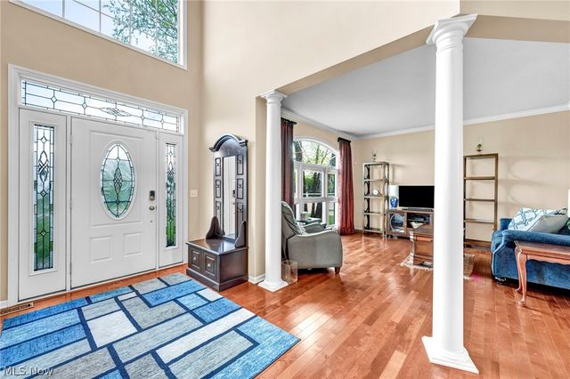 3382 Burgundy Circle, Avon, OH 44011