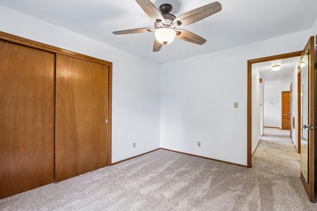 17654 Nassau DRIVE, Brookfield, WI 53045