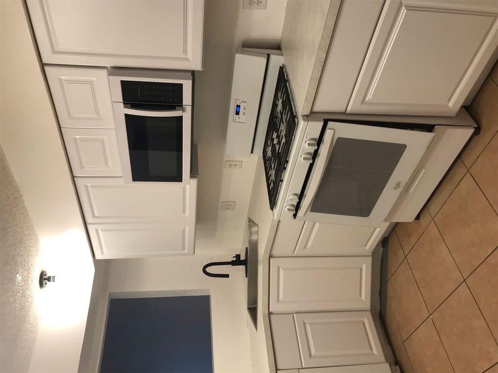 10610 Topperwein DR B, Austin, TX 78758