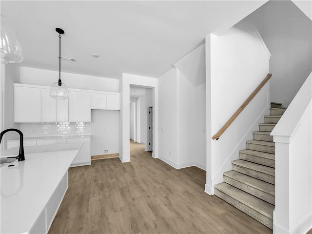 3003 N Grey Squirrel Drive, Fayetteville, AR 72704